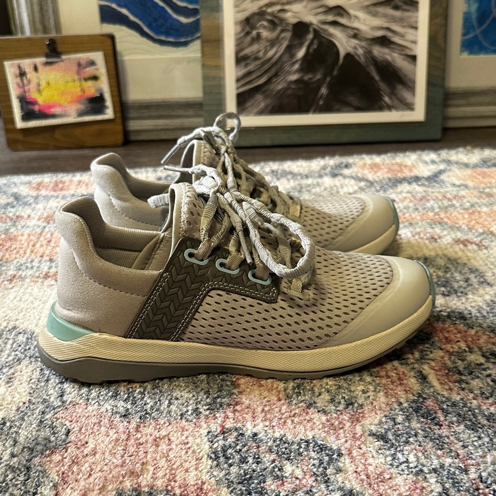 OluKai Women's Light Gray and Teal Sneakers